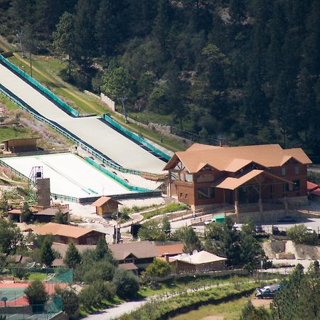 Hotel Bosques De Monterreal San Antonio de las Alazanas Exteriér fotografie