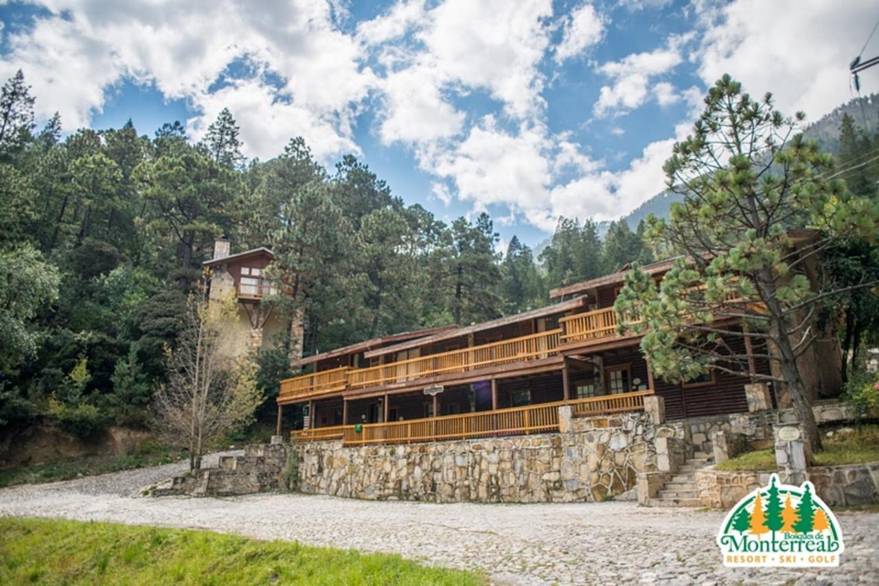 Hotel Bosques De Monterreal San Antonio de las Alazanas Exteriér fotografie