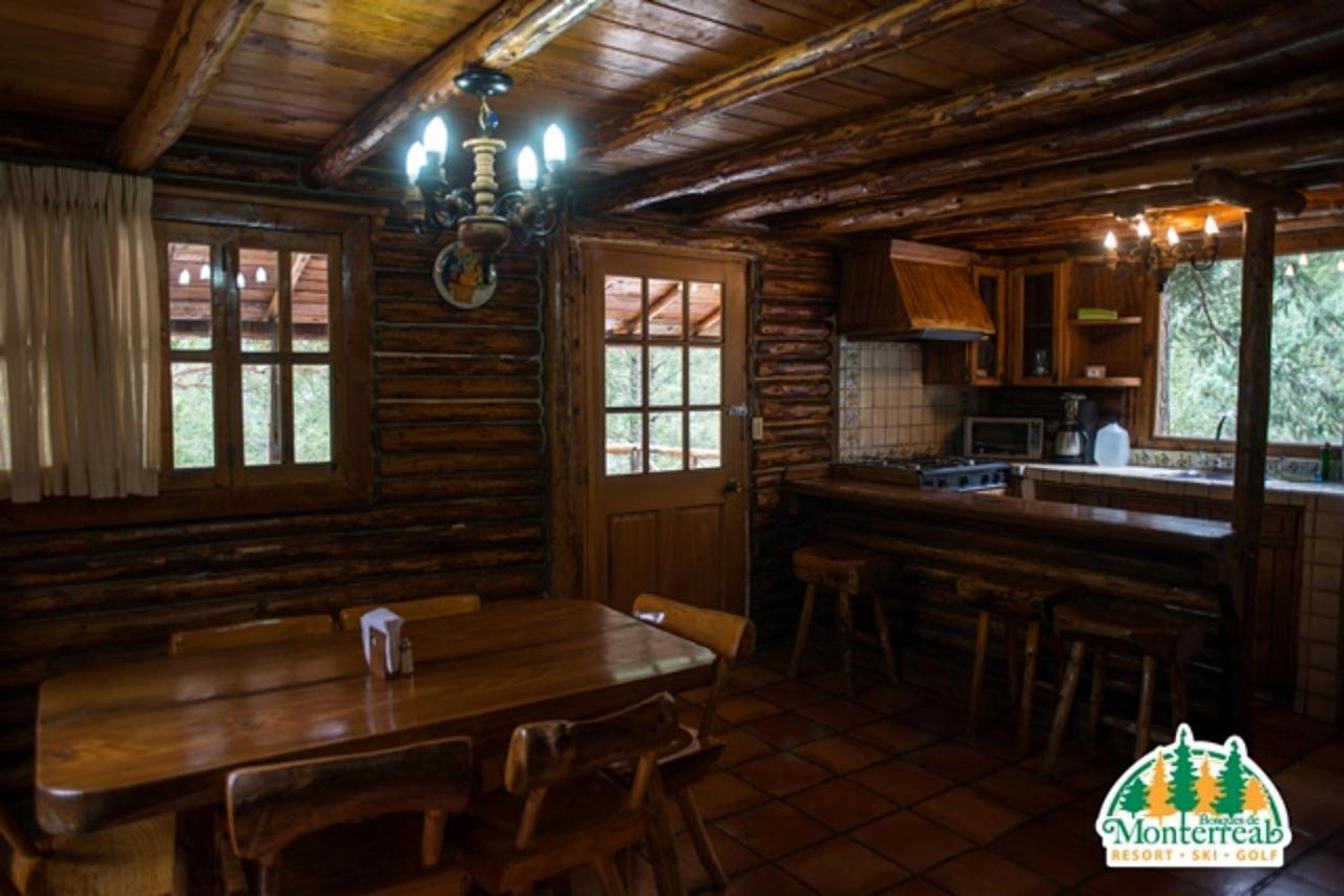 Hotel Bosques De Monterreal San Antonio de las Alazanas Exteriér fotografie