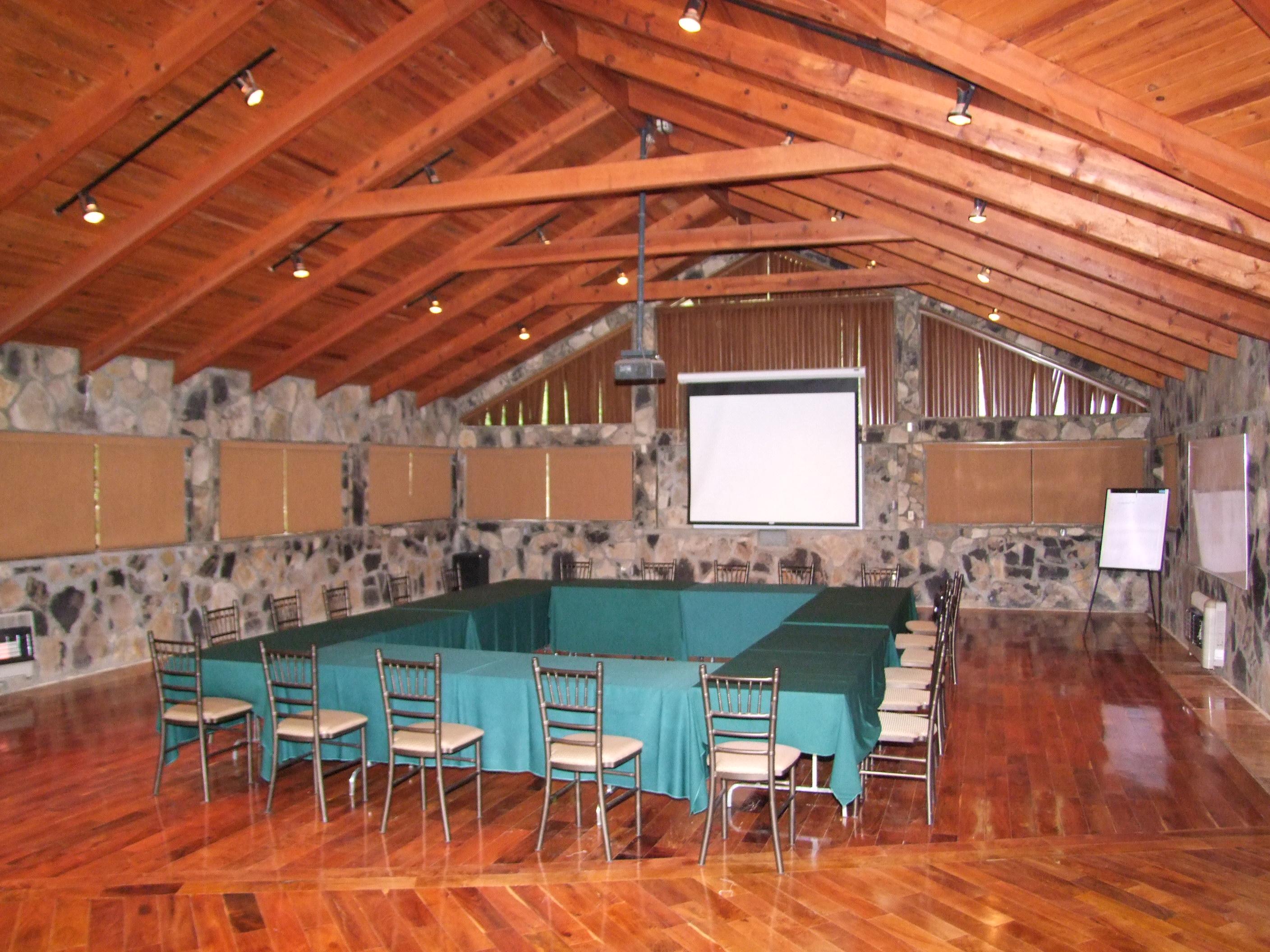 Hotel Bosques De Monterreal San Antonio de las Alazanas Exteriér fotografie